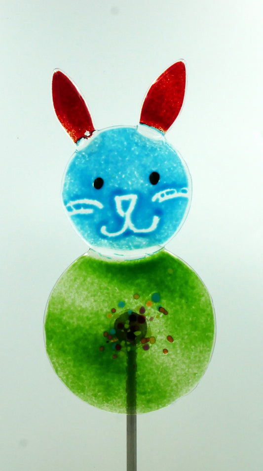 Hase zum Spießen rot/gelb/grün