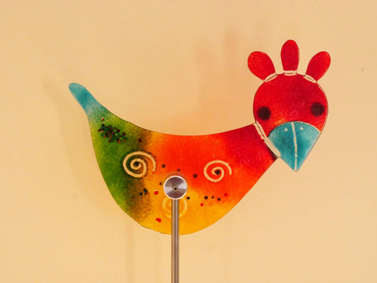 Huhn zum Spießen Garten bunt