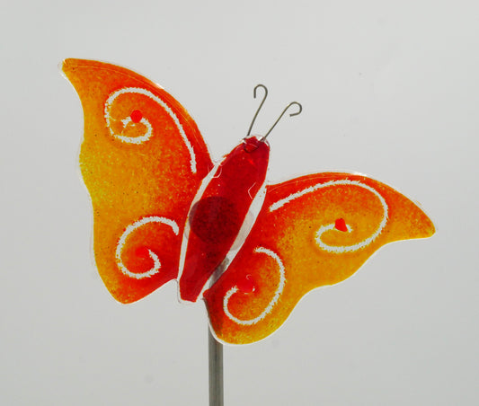 Schmetterling zum Spießen mit roten Körper und bunten Flügeln